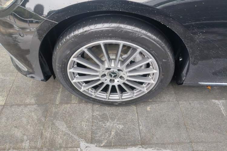 Used Mercedes-Benz E-Class 2023 Facelift E 260 L Exterior 4