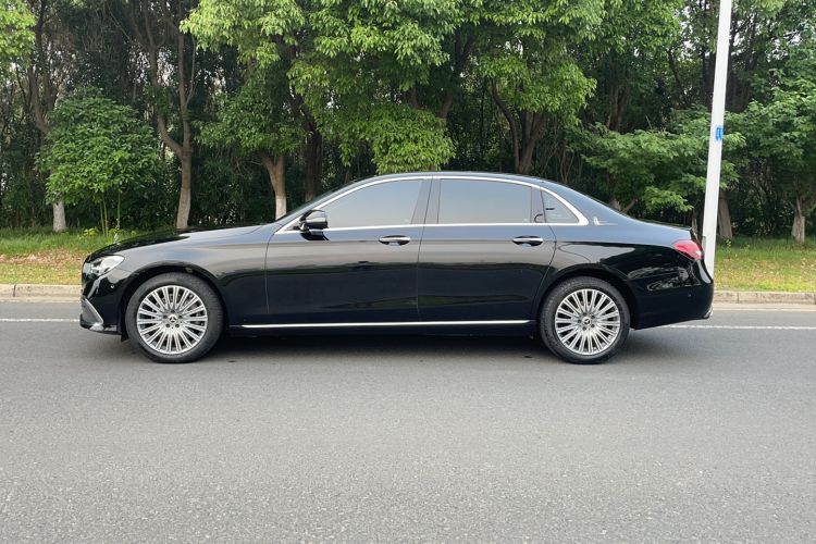 Used Mercedes-Benz E-Class 2023 Updated E 300 L Fashion Edition Exterior 4
