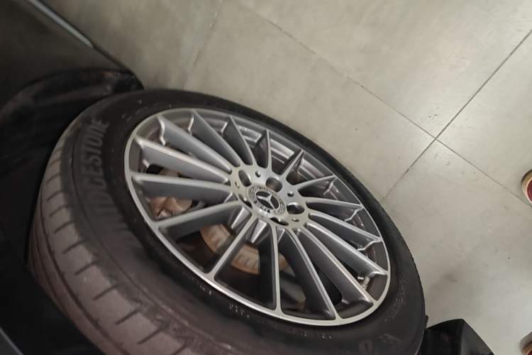Used Mercedes-Benz E-Class 2023 E 260 L Exterior 4