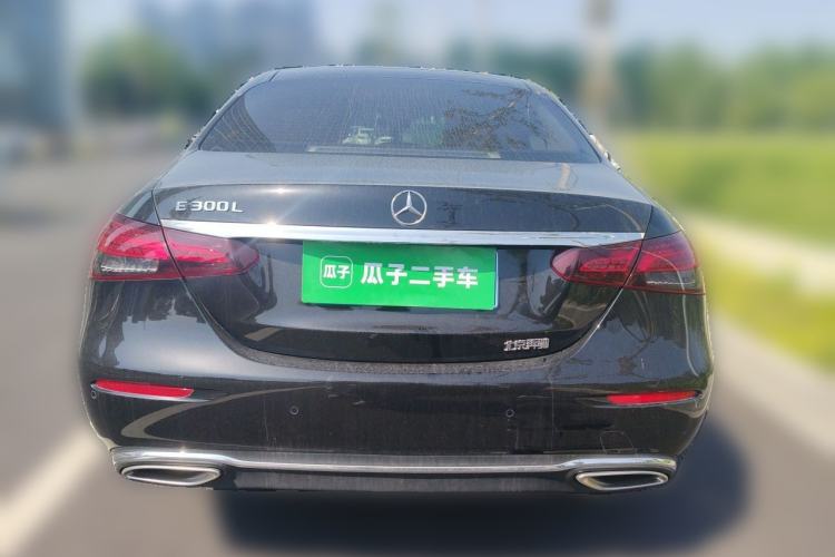 Used Mercedes-Benz E-Class 2023 Updated E 300 L Fashion Edition Exterior 4