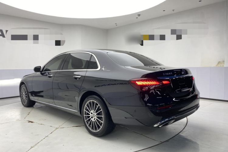 Used Mercedes-Benz E-Class 2023 Facelift E 260 L Exterior 4