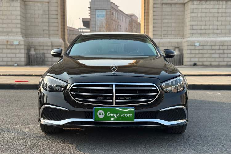 Used Mercedes-Benz E-Class 2023 E 300 L Luxury Model Exterior 4