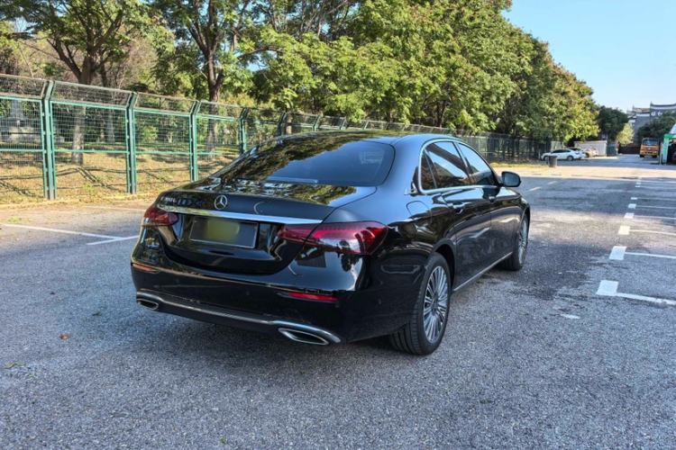 Used Mercedes-Benz E-Class 2023 E 300 L Sporty and Stylish Model Exterior 4