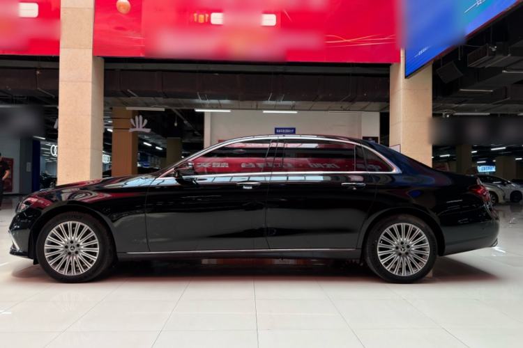 Used Mercedes-Benz E-Class 2023 Updated E 300 L Luxury Edition Exterior 4