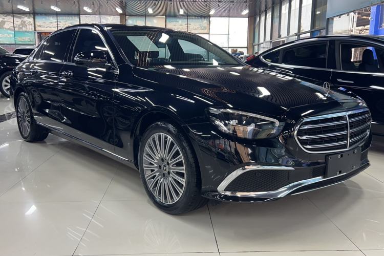 Used Mercedes-Benz E-Class 2023 Updated E 300 L Luxury Edition Exterior 4