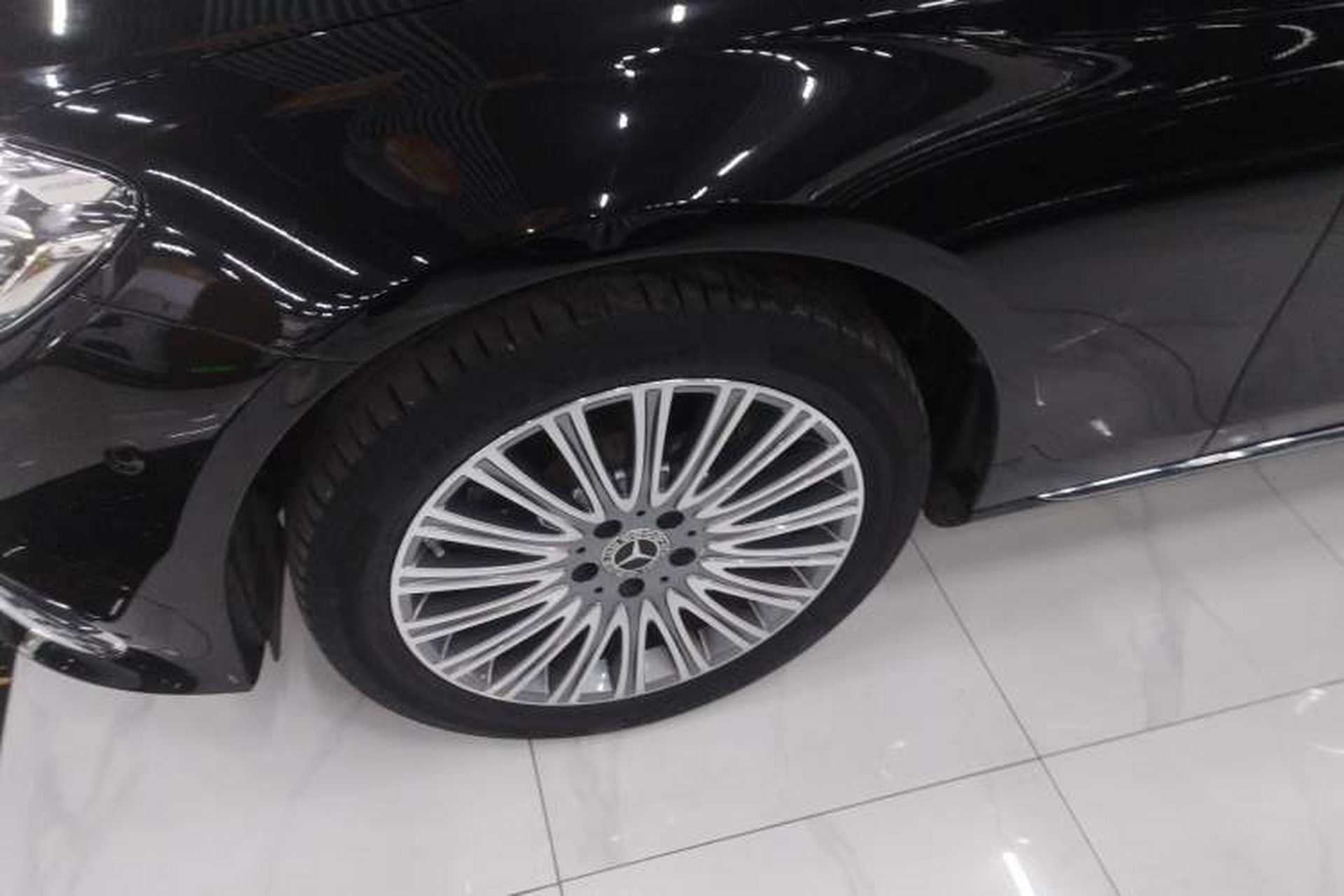 Used Mercedes-Benz E-Class 2023 E 300 L Sporty and Stylish Model Exterior 4