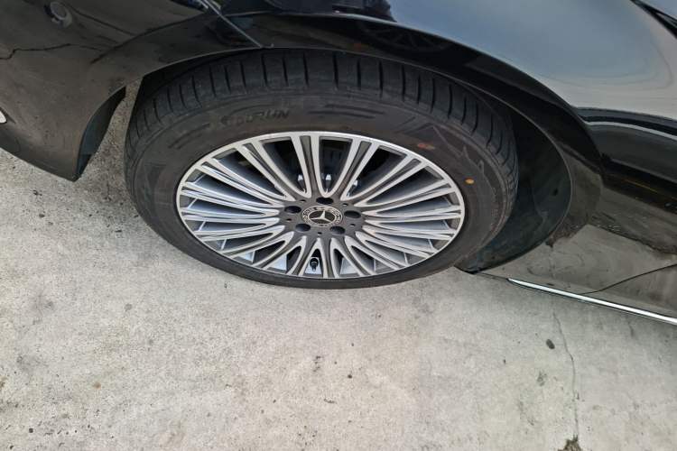 Used Mercedes-Benz E-Class 2023 E 300 L Stylish Model Exterior 4