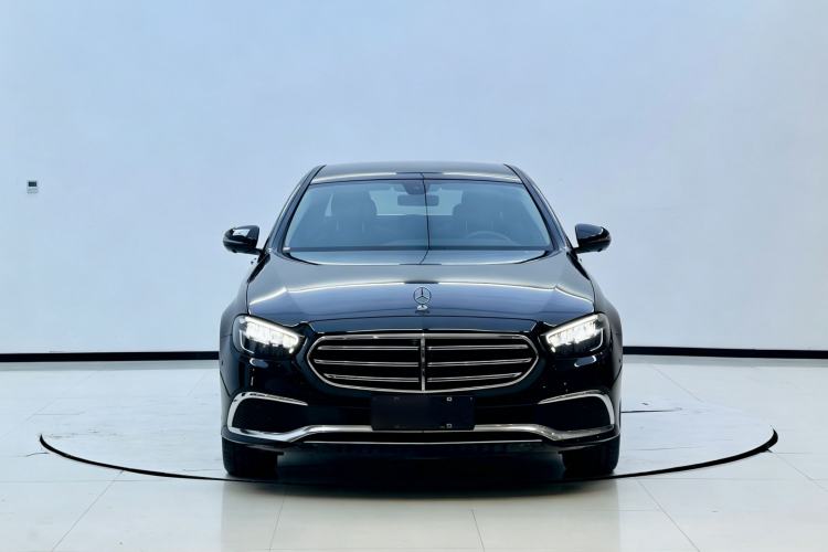 Used Mercedes-Benz E-Class 2023 E 300 L Luxury Model Exterior 4