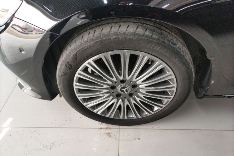 Used Mercedes-Benz E-Class 2023 Facelift E 260 L Exterior 4