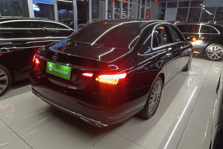 Used Mercedes-Benz E-Class 2023 Updated E 300 L Luxury Edition Exterior 5