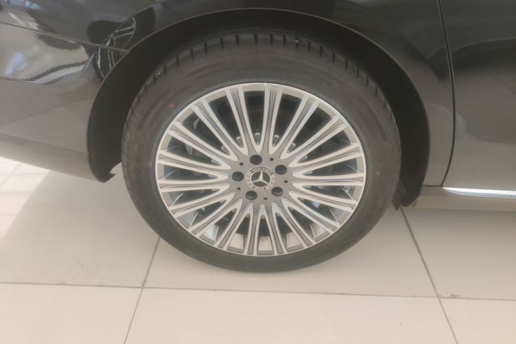 Used Mercedes-Benz E-Class 2023 E 300 L Stylish Model Exterior 5