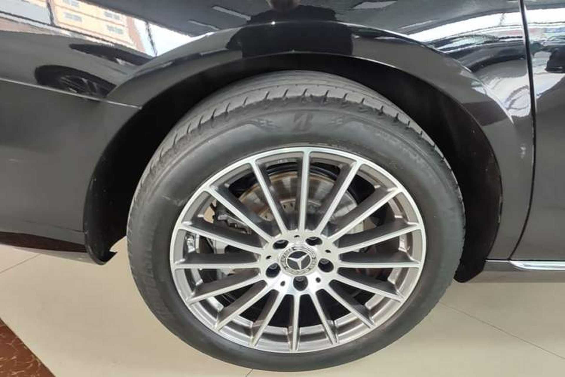 Used Mercedes-Benz E-Class 2023 Facelift E 260 L Exterior 5