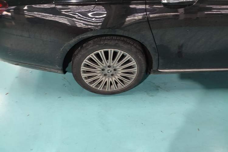Used Mercedes-Benz E-Class 2023 E 300 L Stylish Model Exterior 5