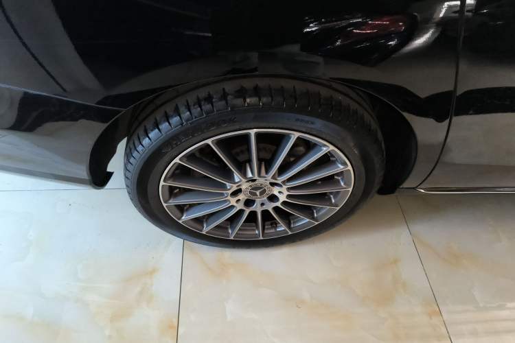 Used Mercedes-Benz E-Class 2023 E 260 L Exterior 5