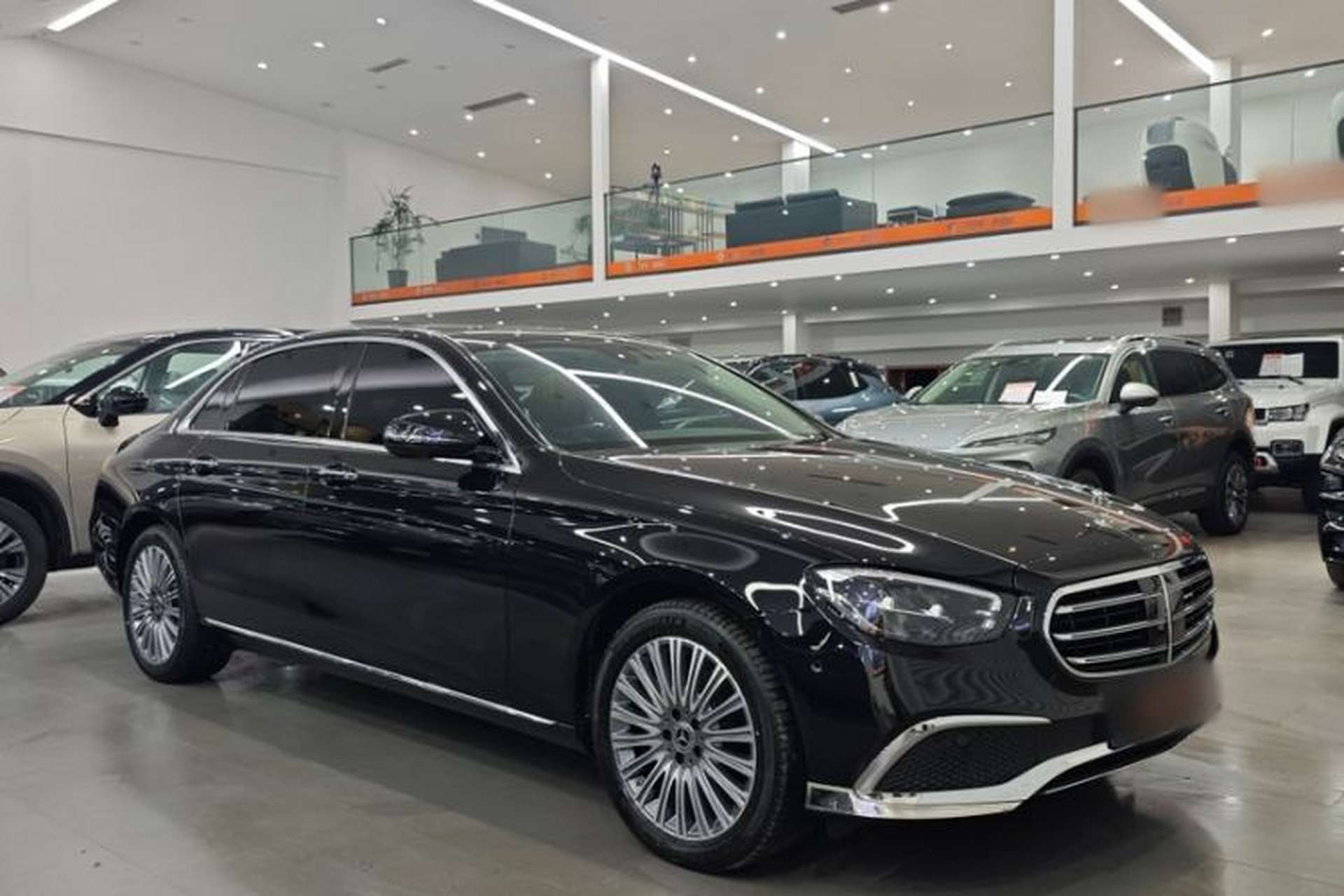 Used Mercedes-Benz E-Class 2023 Updated E 300 L Fashion Edition Exterior 5