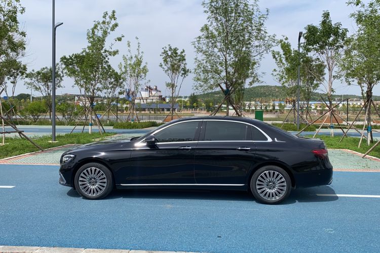 Used Mercedes-Benz E-Class 2023 Updated E 300 L Fashion Edition Exterior 5