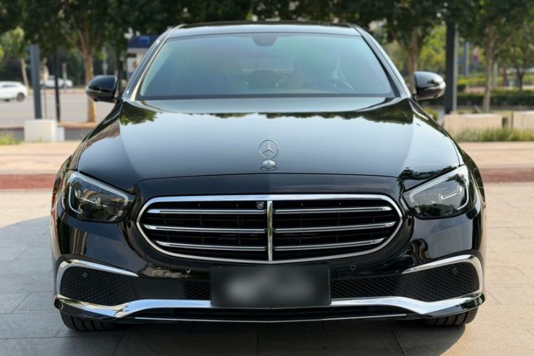 Used Mercedes-Benz E-Class 2023 Updated E 300 L Fashion Edition Exterior 5
