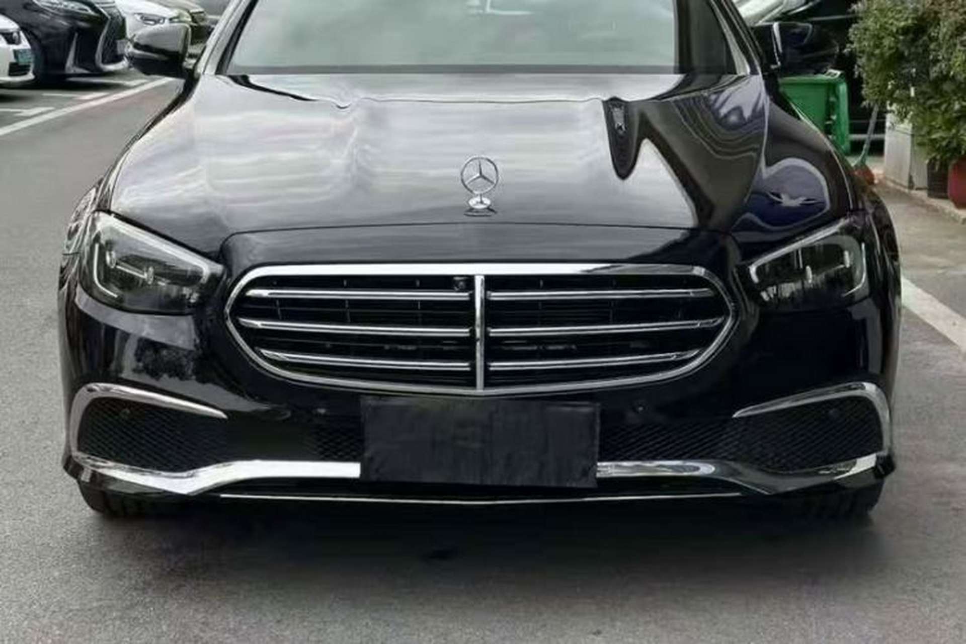 Used Mercedes-Benz E-Class 2023 Restyled E 300 L Sport Luxury Edition Exterior 5
