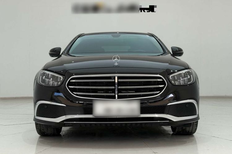 Used Mercedes-Benz E-Class 2023 Updated E 300 L Fashion Edition Exterior 5