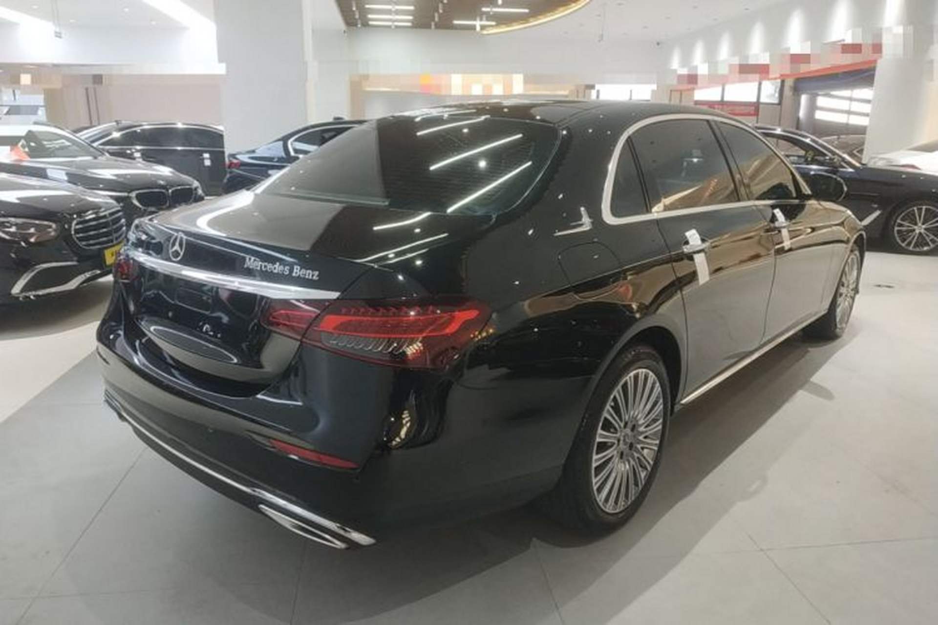 Used Mercedes-Benz E-Class 2023 Updated E 300 L Fashion Edition Exterior 5