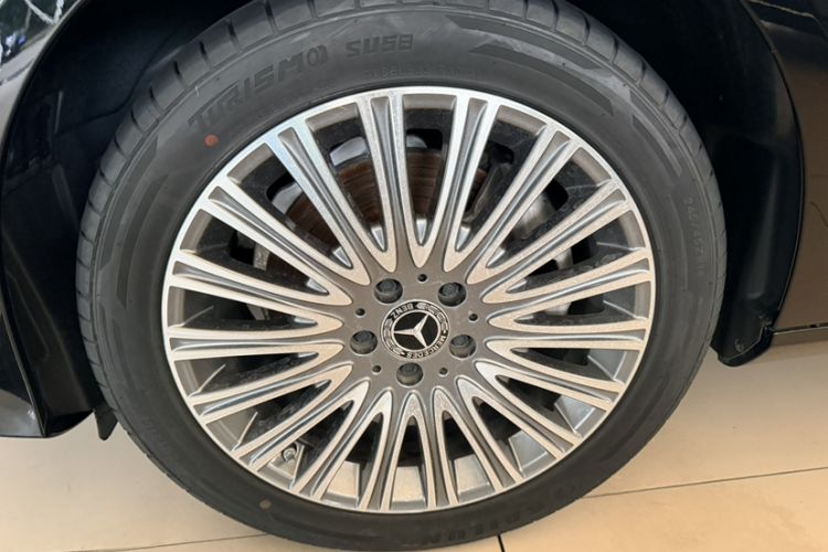 Used Mercedes-Benz E-Class 2023 E 300 L Stylish Model Exterior 5