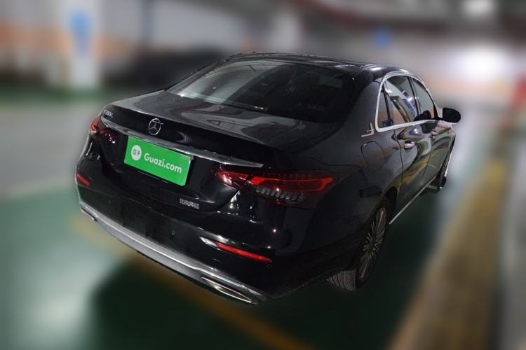 Used Mercedes-Benz E-Class 2023 Updated E 300 L Fashion Edition Exterior 5