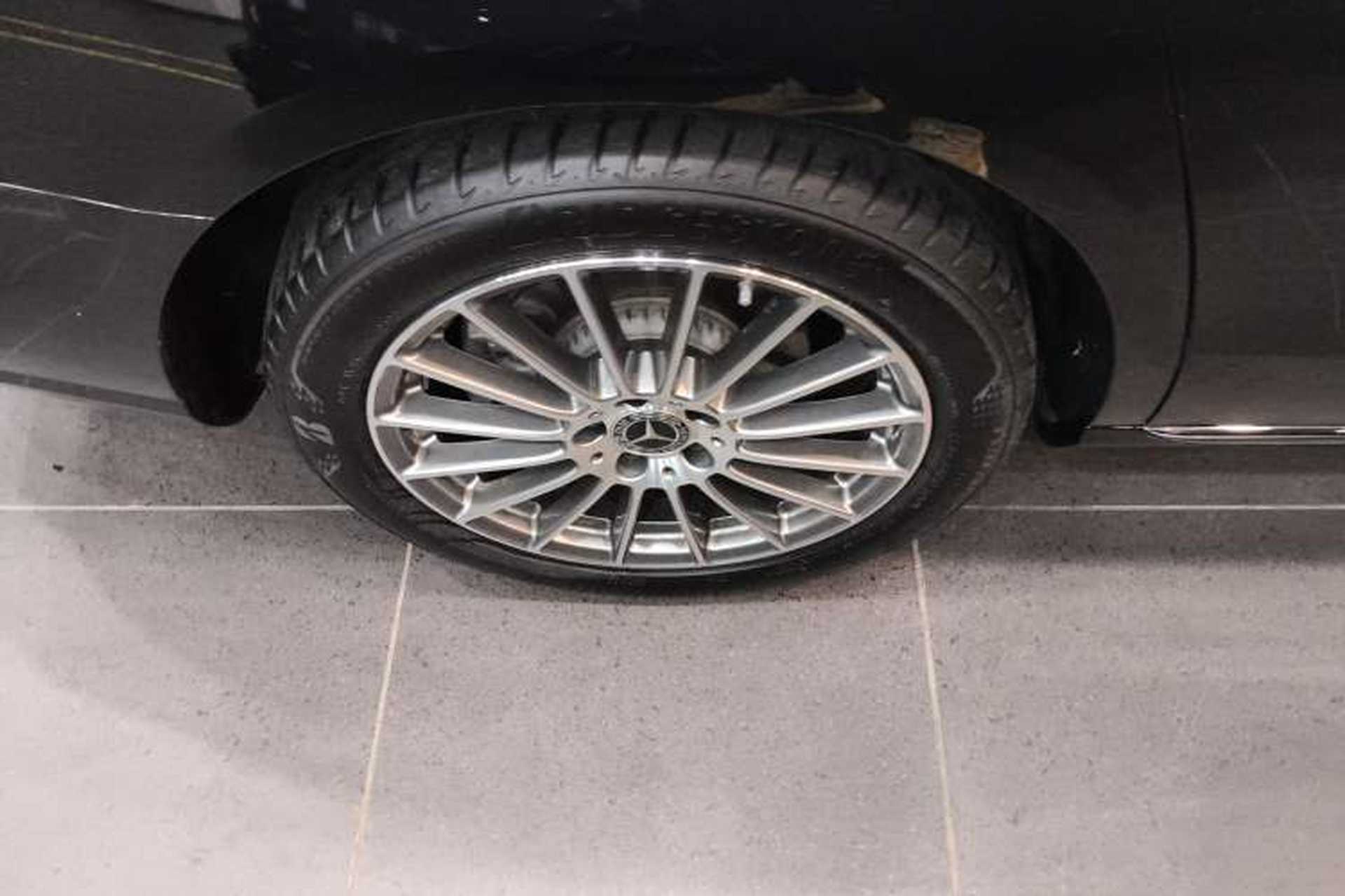 Used Mercedes-Benz E-Class 2023 Facelift E 260 L Exterior 5