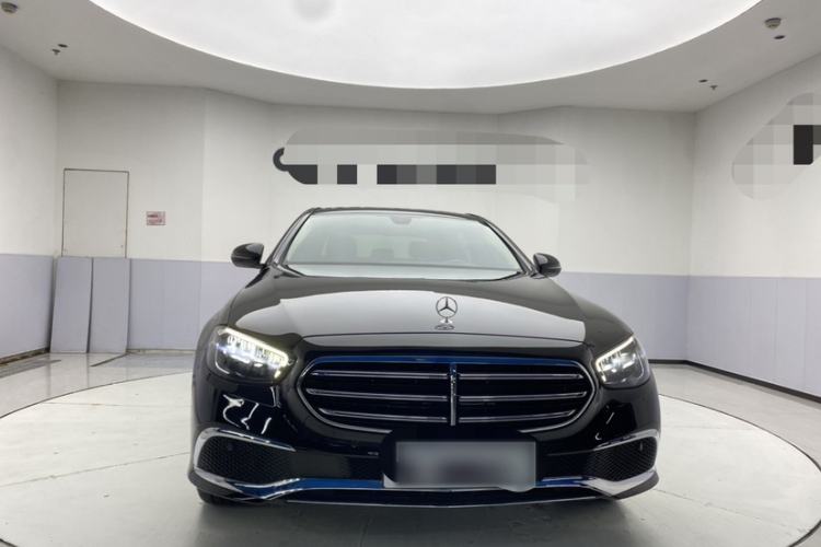 Used Mercedes-Benz E-Class 2023 Facelift E 260 L Exterior 5