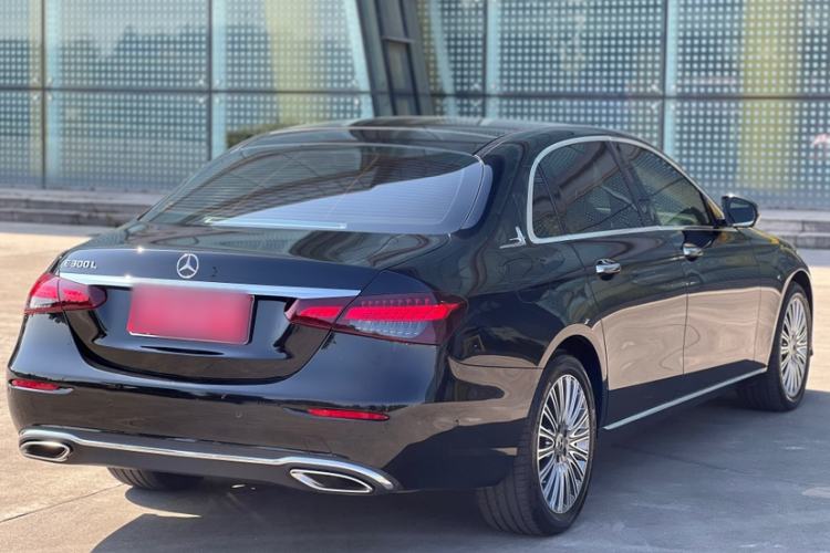 Used Mercedes-Benz E-Class 2023 Updated E 300 L Luxury Edition Exterior 5