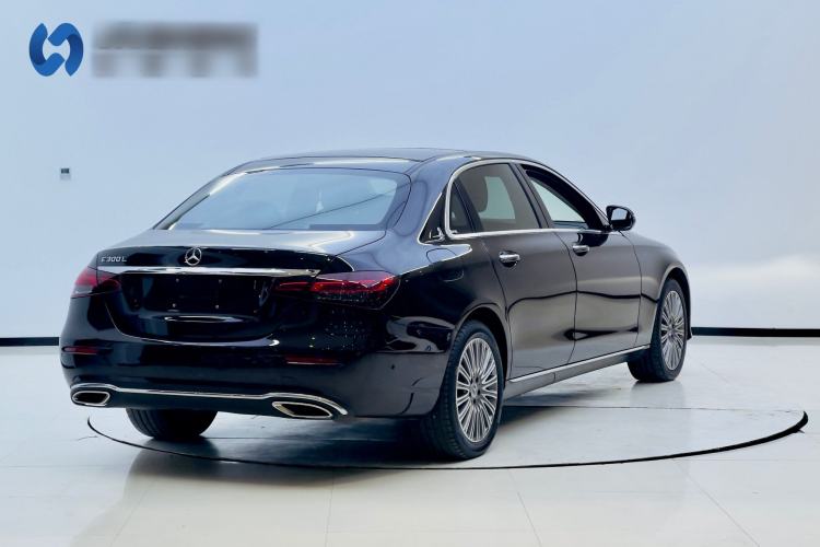 Used Mercedes-Benz E-Class 2023 Updated E 300 L Luxury Edition Exterior 5