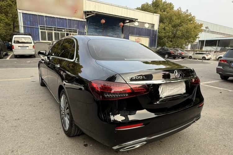 Used Mercedes-Benz E-Class 2023 E 300 L Luxury Model Exterior 6