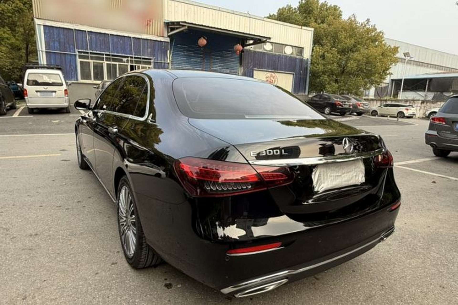 Used Mercedes-Benz E-Class 2023 E 300 L Luxury Model Exterior 6