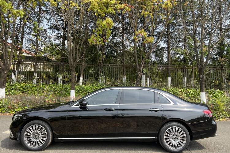 Used Mercedes-Benz E-Class 2023 Updated E 300 L Fashion Edition Exterior 6