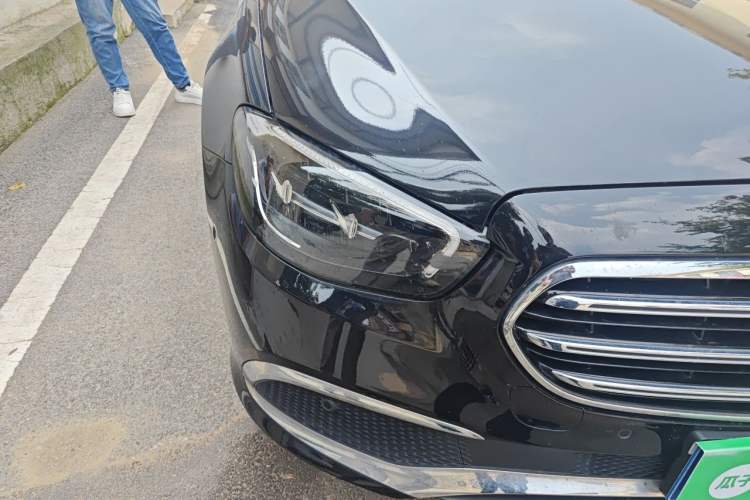 Used Mercedes-Benz E-Class 2023 E 260 L Exterior 6