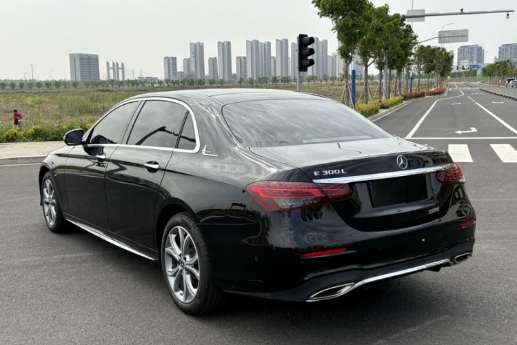 Used Mercedes-Benz E-Class 2023 Restyled E 300 L Sporty and Stylish Edition Exterior 6