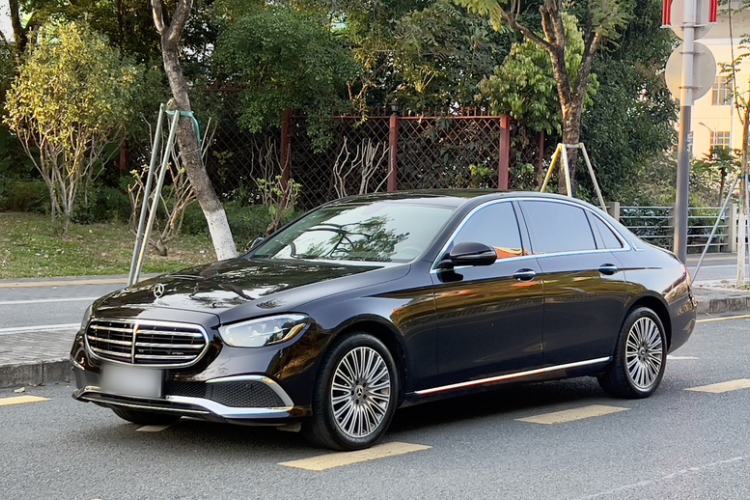 Used Mercedes-Benz E-Class 2023 Updated E 300 L Fashion Edition Exterior 6