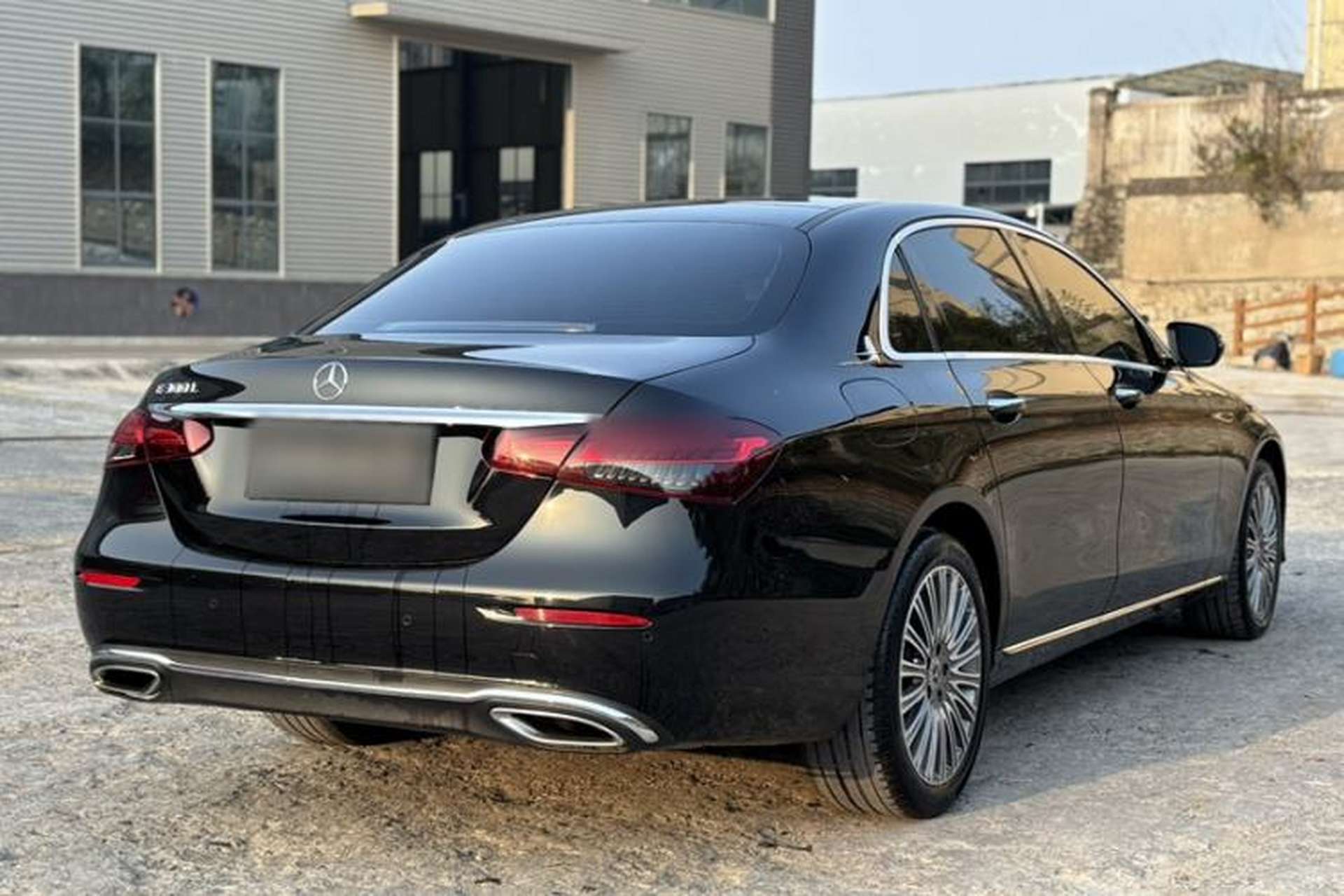 Used Mercedes-Benz E-Class 2023 E 300 L Luxury Model Exterior 6