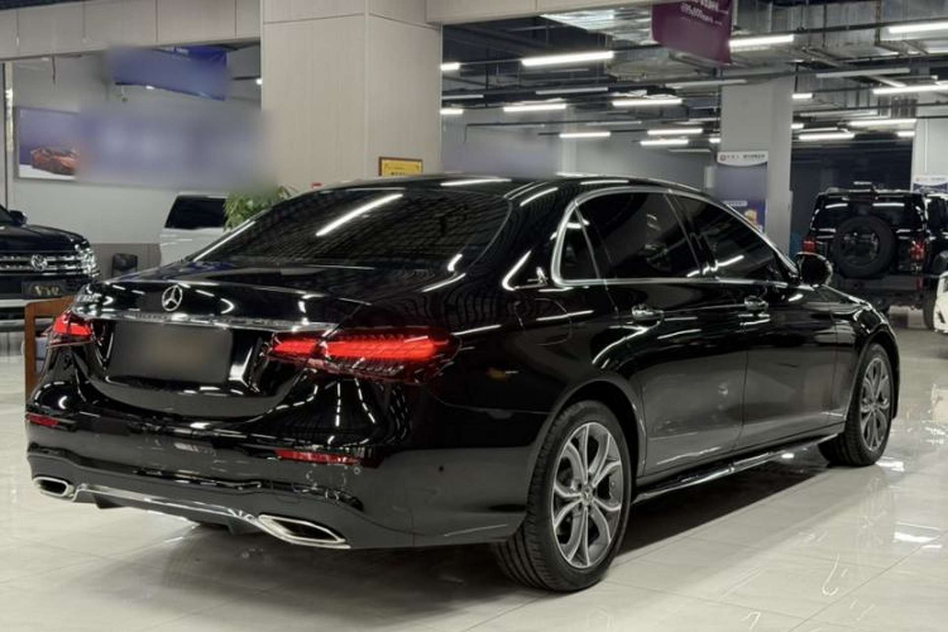 Used Mercedes-Benz E-Class 2023 Restyled E 300 L Sporty and Stylish Edition Exterior 6