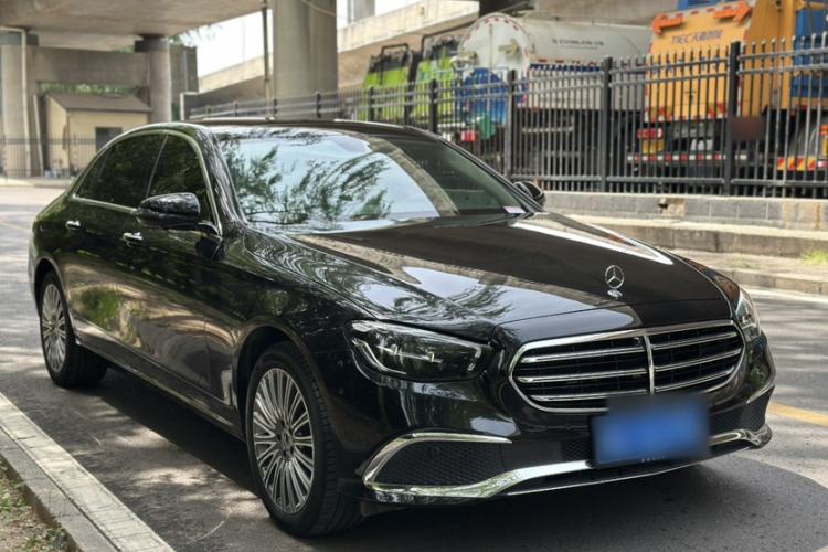 Used Mercedes-Benz E-Class 2023 Updated E 300 L Fashion Edition Exterior 6