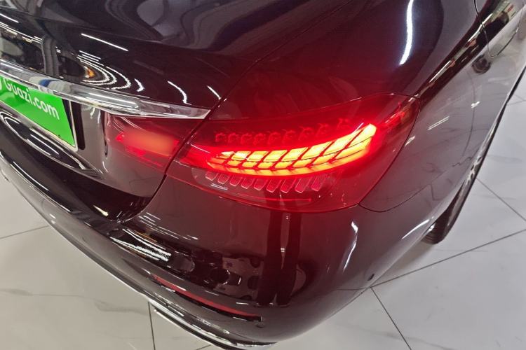 Used Mercedes-Benz E-Class 2023 E 260 L Exterior 6