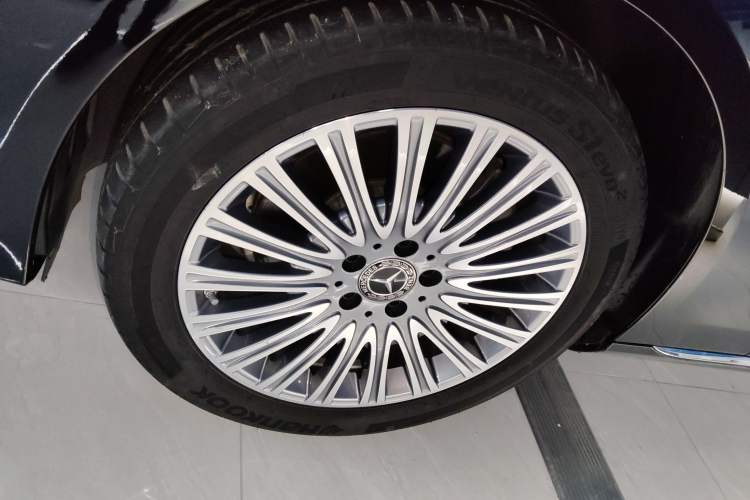 Used Mercedes-Benz E-Class 2023 E 300 L Stylish Model Exterior 7