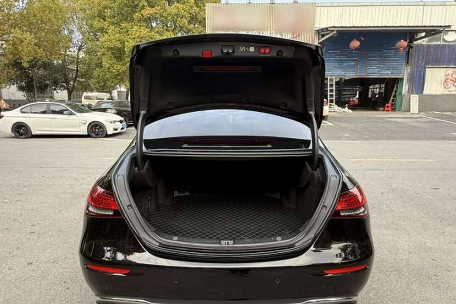 Used Mercedes-Benz E-Class 2023 E 300 L Luxury Model Exterior 7