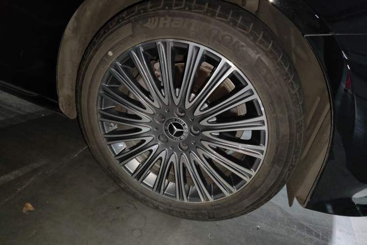 Used Mercedes-Benz E-Class 2023 E 300 L Luxury Model Exterior 7
