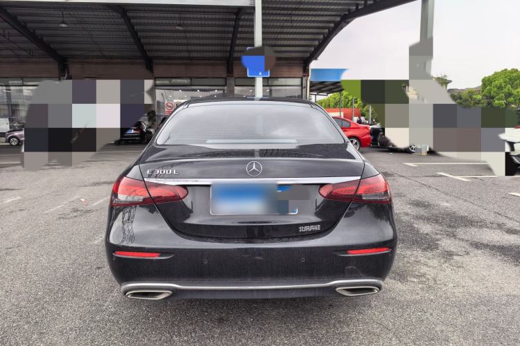 Used Mercedes-Benz E-Class 2023 Updated E 300 L Fashion Edition Exterior 7
