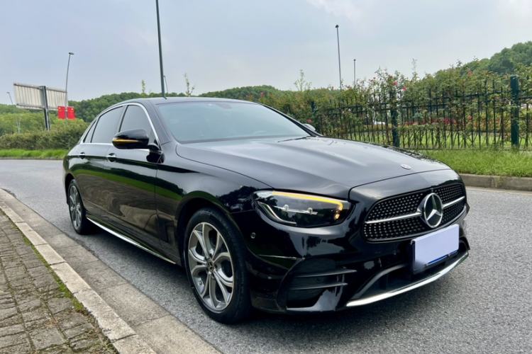 Used Mercedes-Benz E-Class 2023 Restyled E 300 L Sporty and Stylish Edition Exterior 7