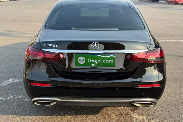 Used Mercedes-Benz E-Class 2023 E 300 L Luxury Model Exterior 7