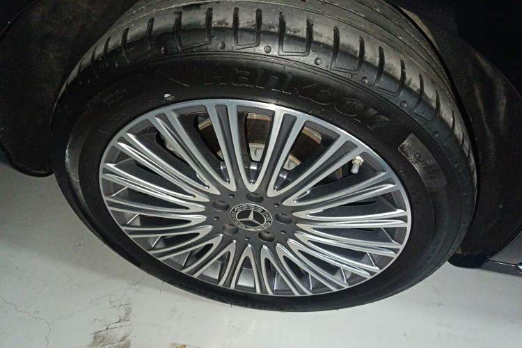 Used Mercedes-Benz E-Class 2023 E 300 L Stylish Model Exterior 7