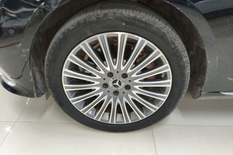 Used Mercedes-Benz E-Class 2023 Updated E 300 L Luxury Edition Exterior 7