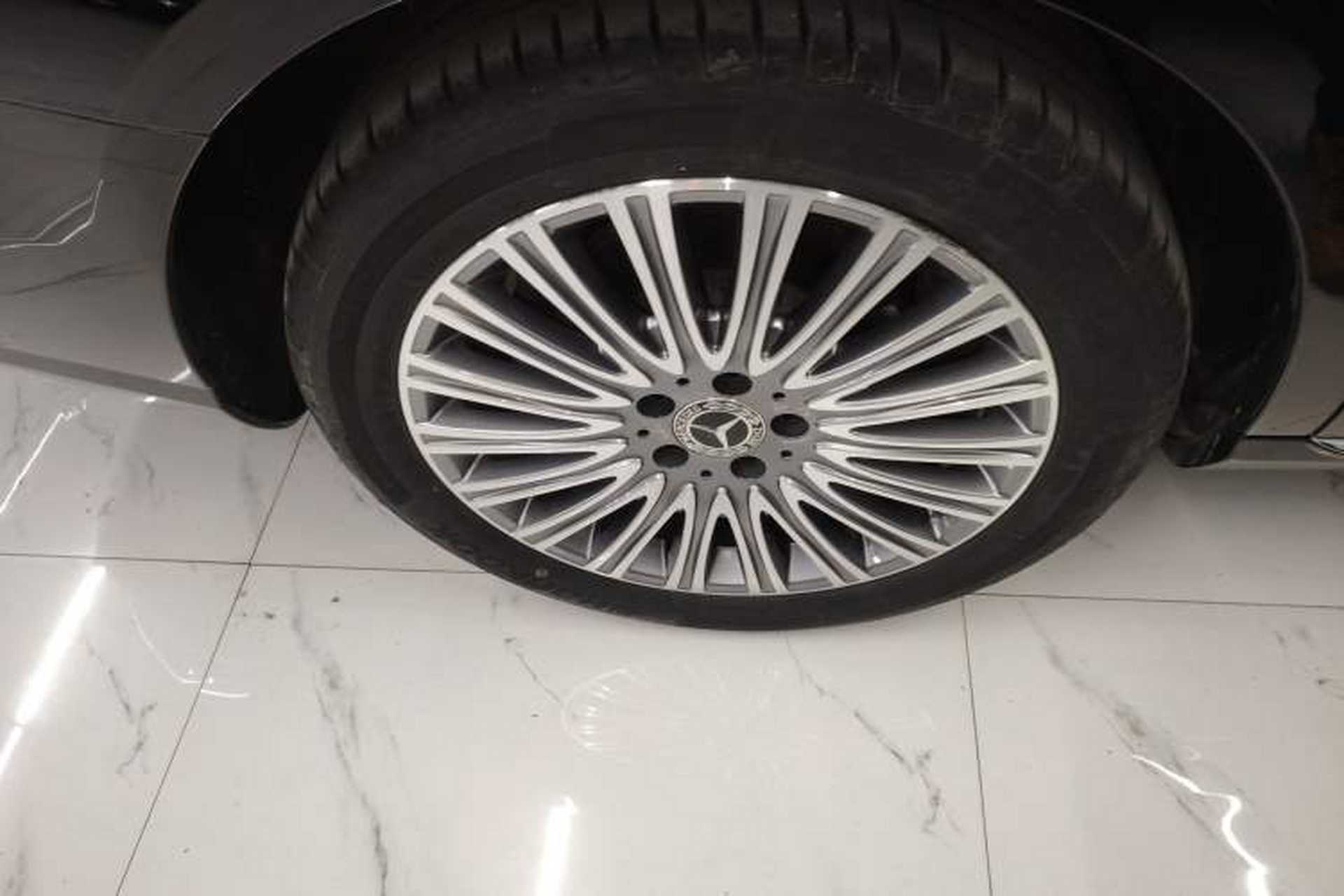 Used Mercedes-Benz E-Class 2023 Updated E 300 L Luxury Edition Exterior 8