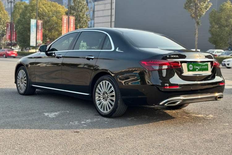 Used Mercedes-Benz E-Class 2023 E 300 L Luxury Model Exterior 8